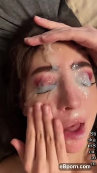 Cumshot on her Bigo face after fucking