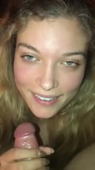 Slutty Tiktok girlfriend gives blow job and gets throat fucked on her knees