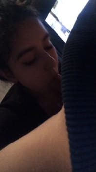 Stunning teen gives good blowjob - Periscope Porn