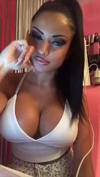 She Couldn't Stop Moaning and Squirting During Rough Anal - Skype Porn