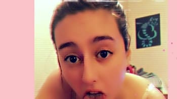 Wtf!! She got a good juicy pussy - Snapchat Porn