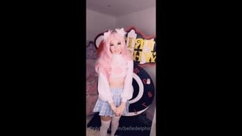 Slapping my pussy with a huge creampie inside - OnlyFans Porn