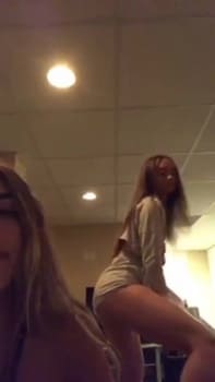 Lil Darkskin Bitch Wanted The Dick So I Gave It To He - Tinder Sex