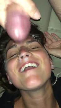 Pretty nurse throat me right when I got to the city - Periscope Porn