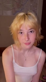 Hot wife gets fucked in front of hubby - Patreon Porn