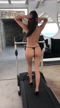 she suddenly decided to shoot our fuck on camera - Snapchat Videos