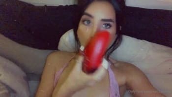 Tiktok blond girl gives blowjob - Tiktok Porn