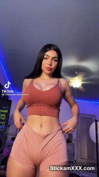 Russian Babe Emily F Fingers Her Pink Pussy - Periscope Porn