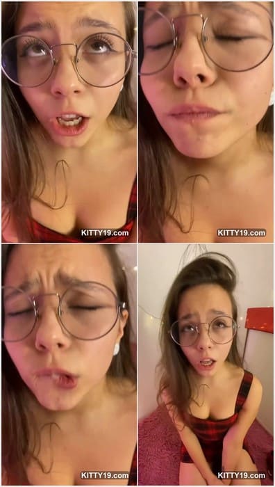 Nicole Vachevski onlyfans leak video with incredible young pornstar! Download it full leaked video and enjoy.