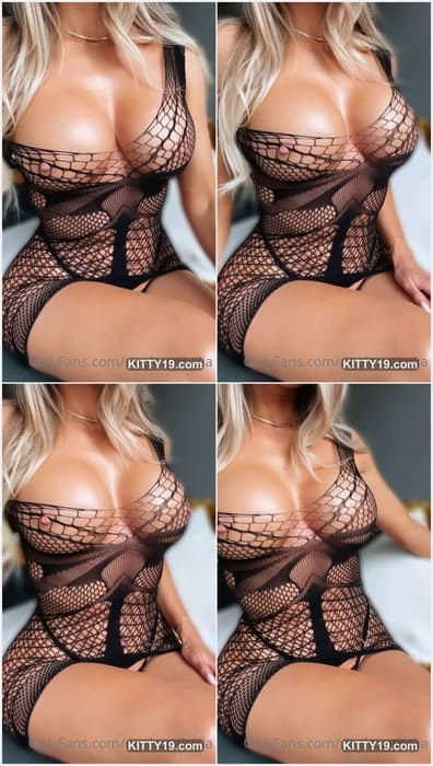 Natalia Franczyk leaked rare video with her perfect big boobs and beauty body in hot black lingerie. Download it now! WOW!