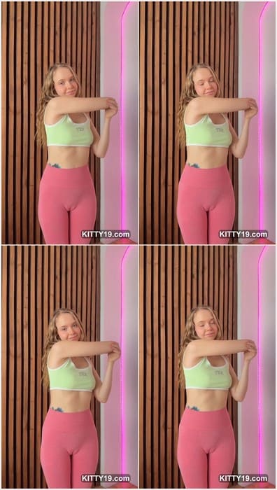 Riley_really nude blonde onlyfans model showing her pussy without panties. Cameltoe pussy lips ready for sex right now! WOW!