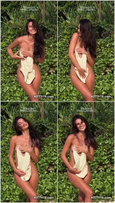 Lenniiez leaked video where she take off her bra and panties. Her pussy so strong and sexy! Download it now and enjoy.