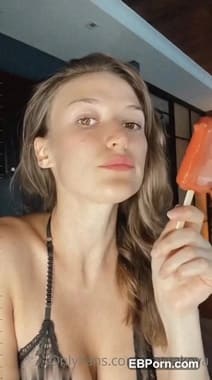 Olivia Casta topless