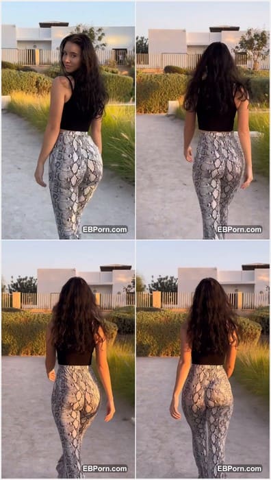 Roksana leak video with her amazing sexy big ass and cute face. Download it leaked video now and enjoy. She is perfect!