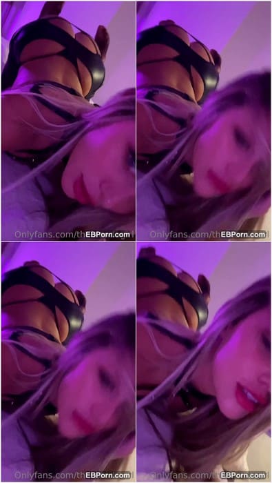 Agus Anon leaked star with adorable ass in leather pants and without panties. Yes, her pussy smell good and so wet now after my touching.