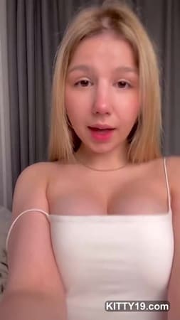 Judy Blooms college girl