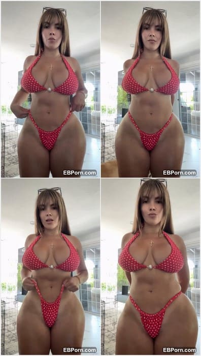 Salarrea onlyfans leakd video with her aazing cunt in pink panties. Dirty and wet pussy ready for hard drilling! WOW!