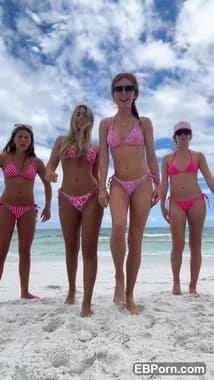 Reese Zilmerrr naked