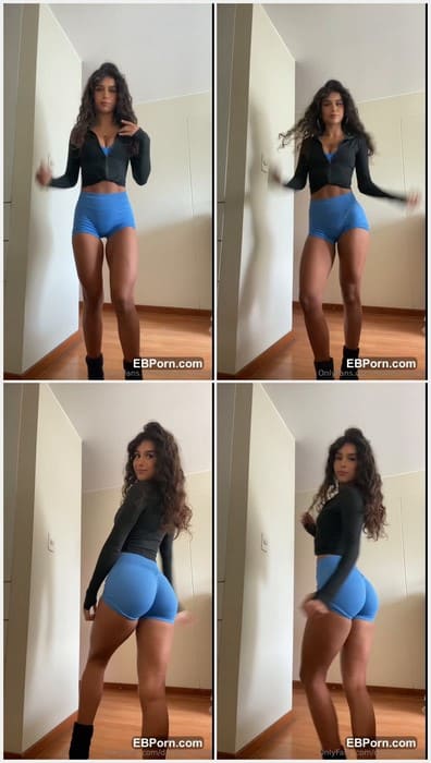 Alesalaslopez naked brunette babe with hot pussy in tight pants. I wanna touch her pussy and slap by my dick