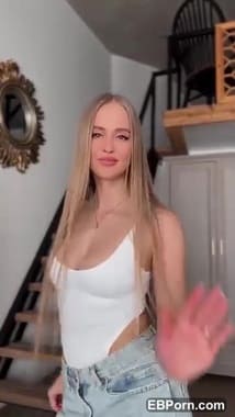 Vika Pervova instagram
