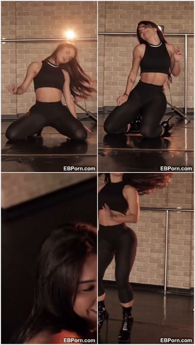 Casali xxx videi from her Instagram private page. Hot model in yoga tight pants wanna sex and ride on my dick! HOT