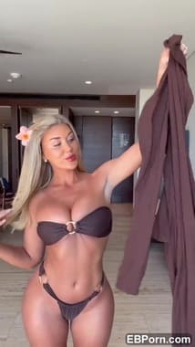 Eve Gale hot