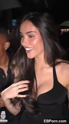 Madison Beer hot